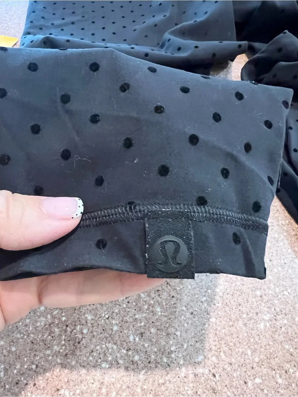 Lululemon athletica Black Polka-FLOCK Leggings with Size Tag 16